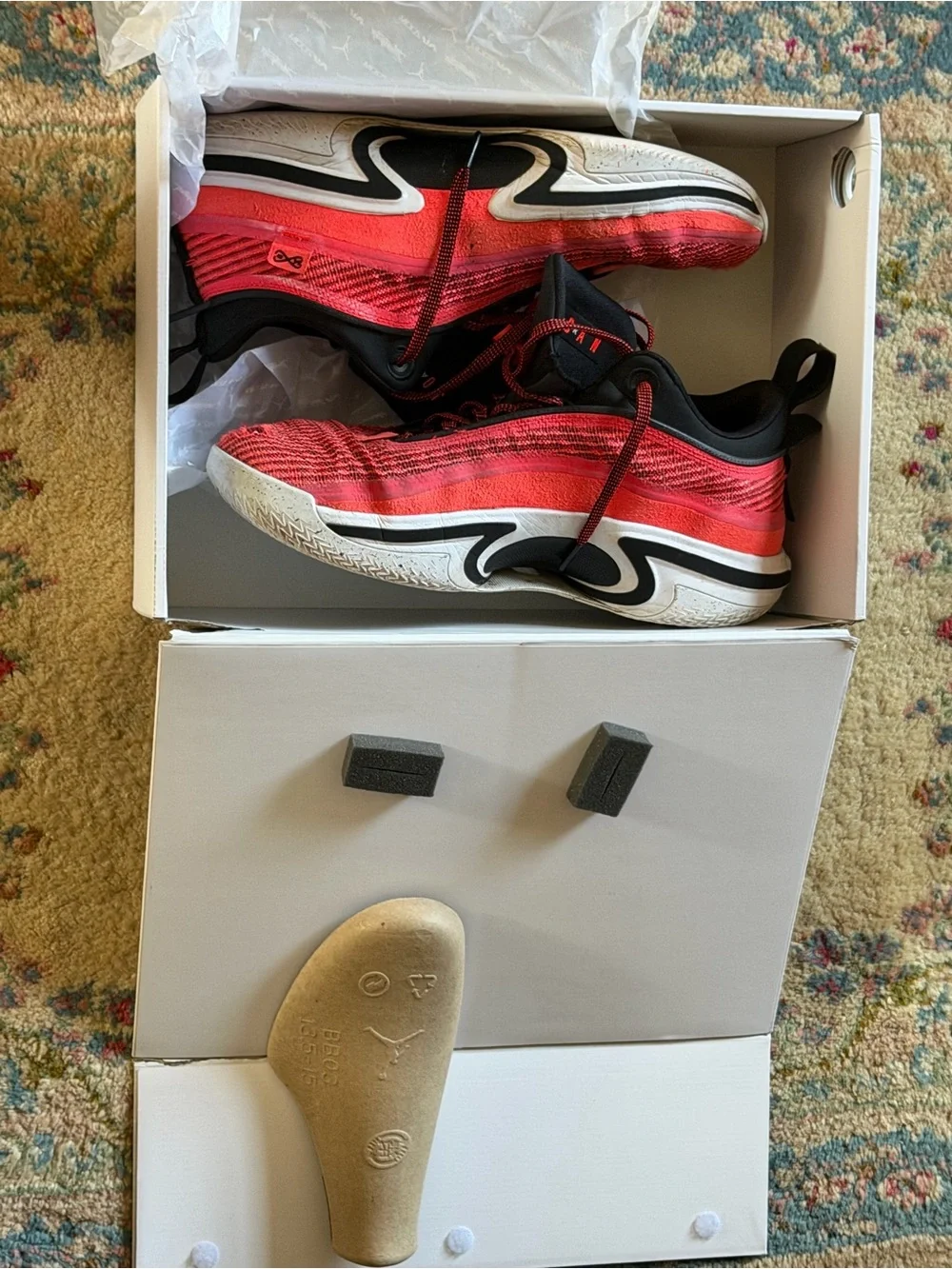 Jordan Men's Red and Black Low-Top Sneakers
